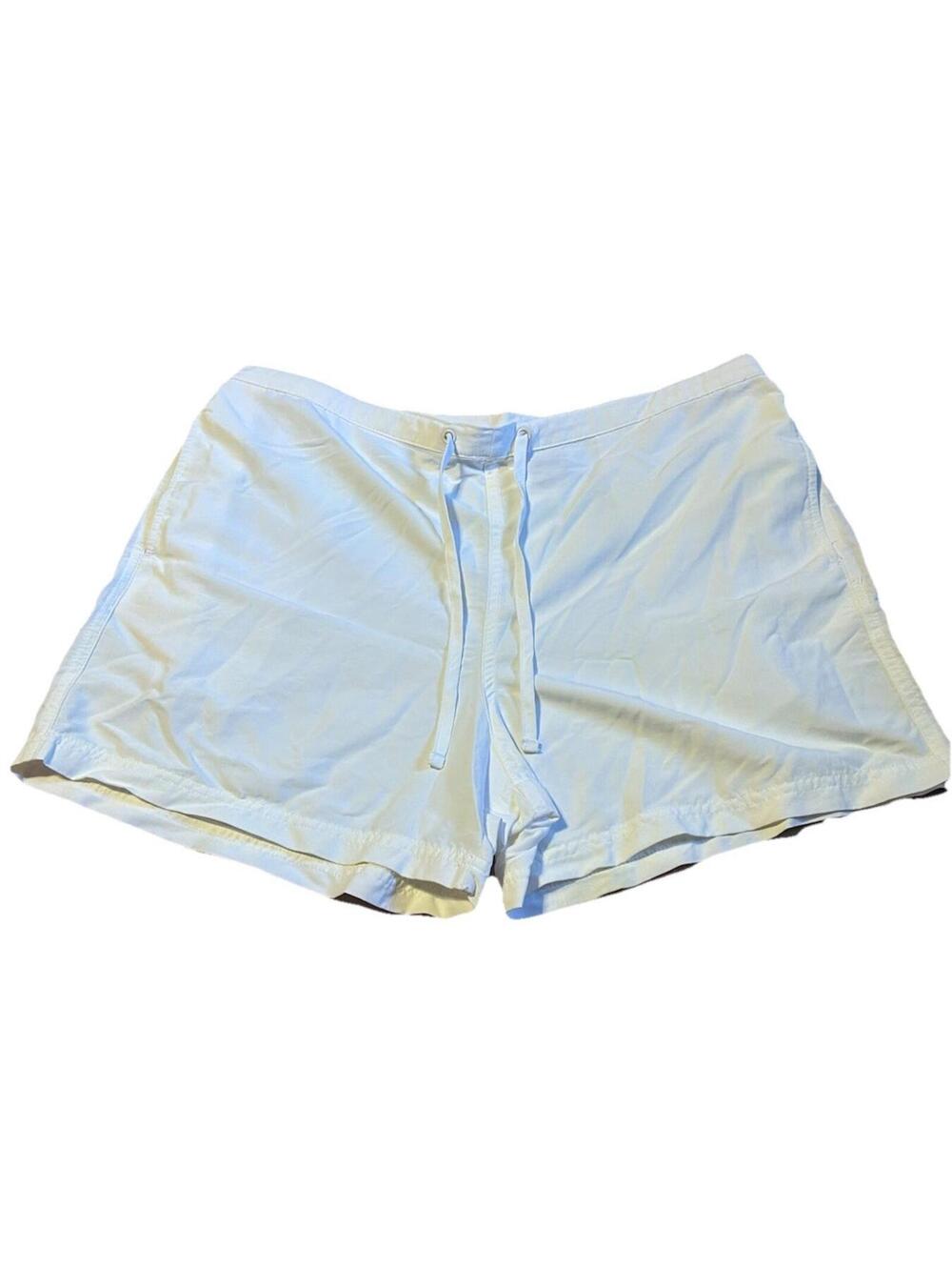 L.L.Bean Women’s White Nylon Shorts Size M Drawstring Waist Lightweight Casual